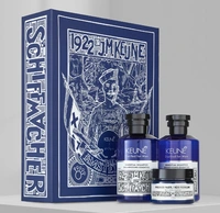 The perfect gift for the modern man. ROMO KEUNE 1922 X HENK SCHIFFMACHER: Shampoo, conditioner, and hair styling for men. Now available on keune.ch!